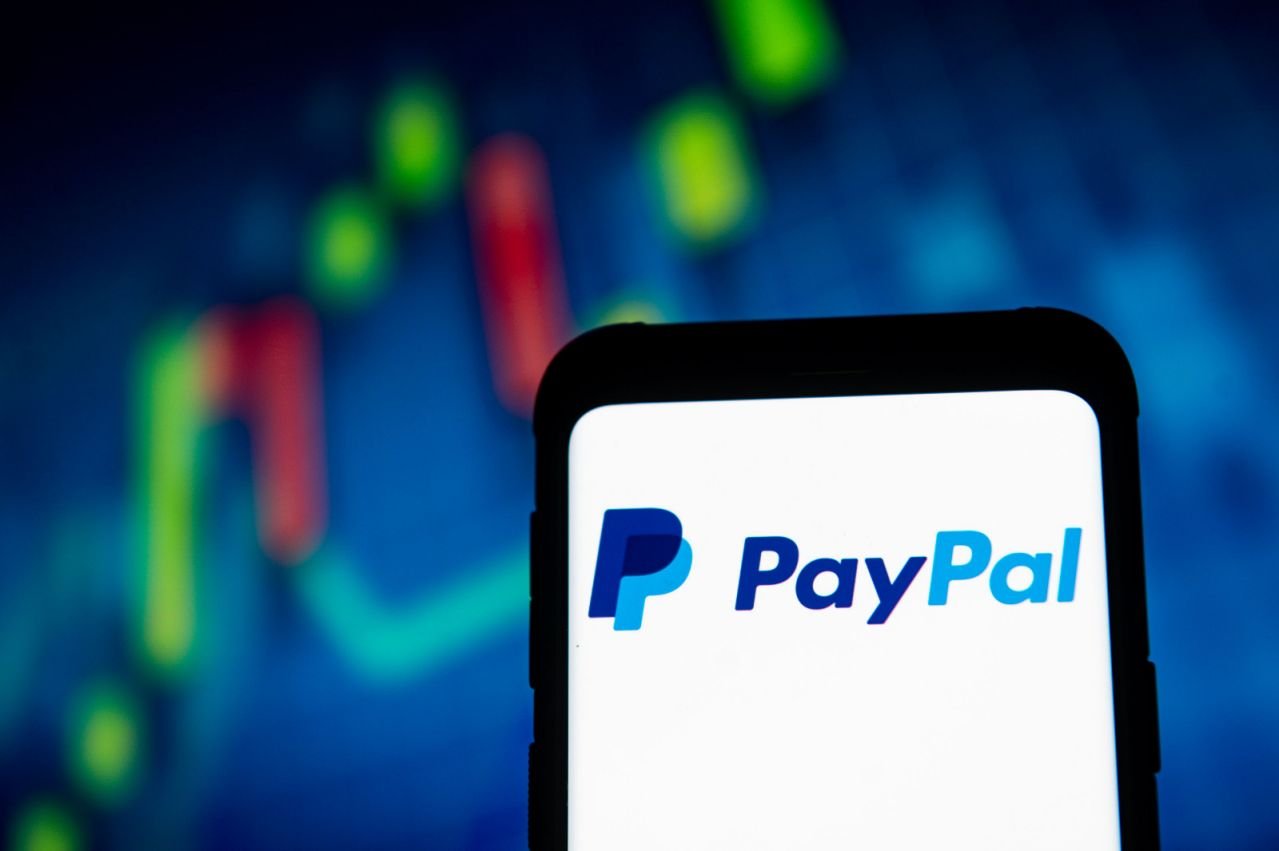 PayPal plans to advance user features 15