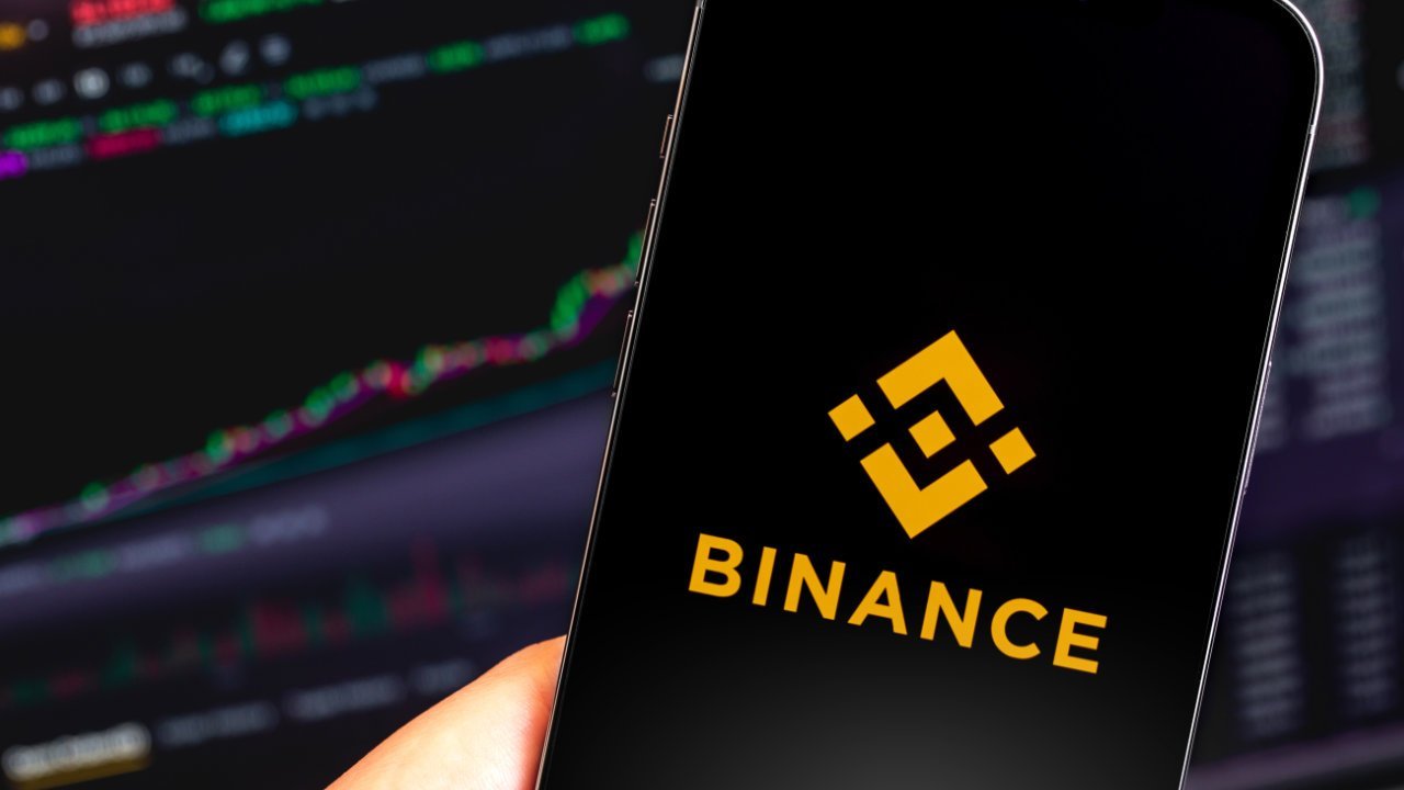 Ontario based Binance users are confused, whether to close account or not