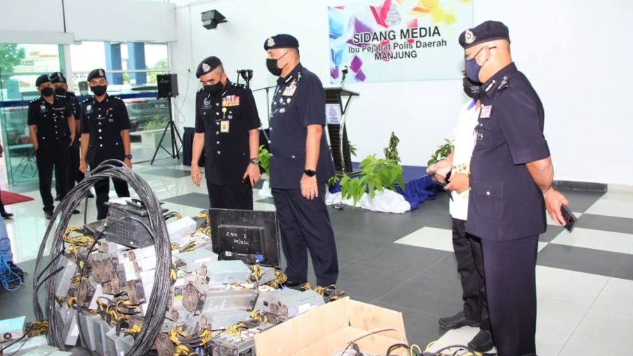 Malaysian police seize 1,720 rigs from illegal crypto mining activities 5